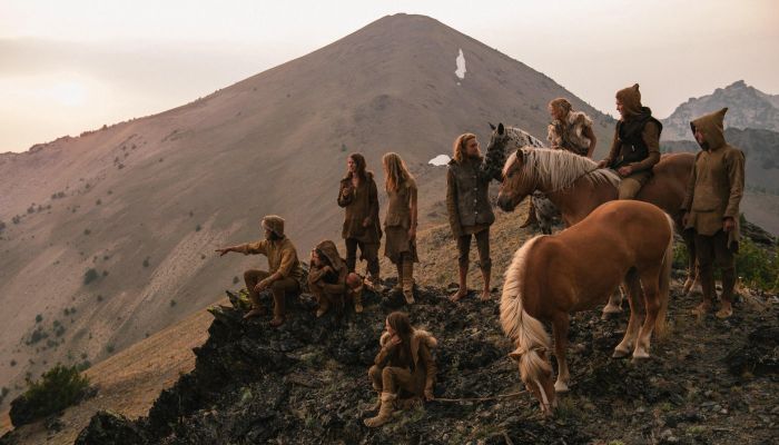 Lynx and students on ridge
