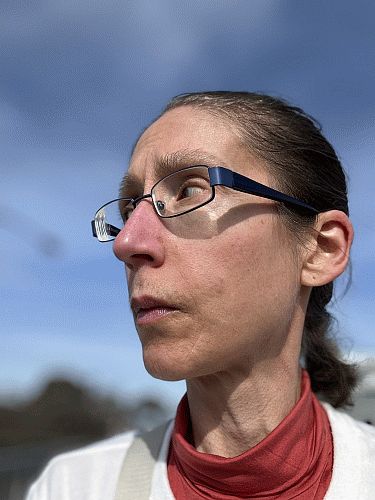 Selfie of Suzy on the bridge