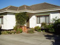 Home, front yard, 9 April 2007