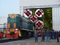 Rollout of Soyuz TMA-6 (Energiya)