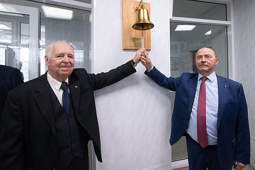 Ivan Verba and Aleksandr Poleshchuk ring the ceremonial hydrolaboratory bell